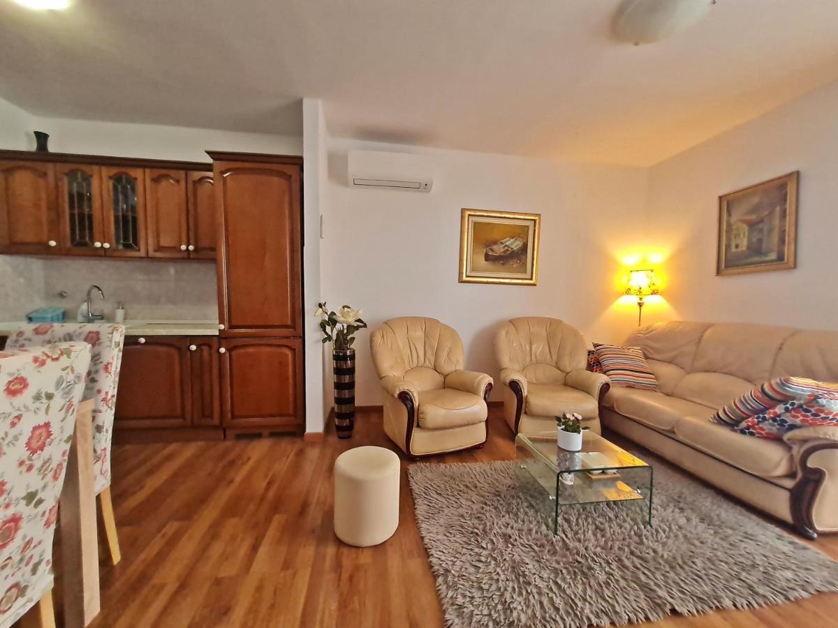 Apartment Nina Marie II Split Exterior foto