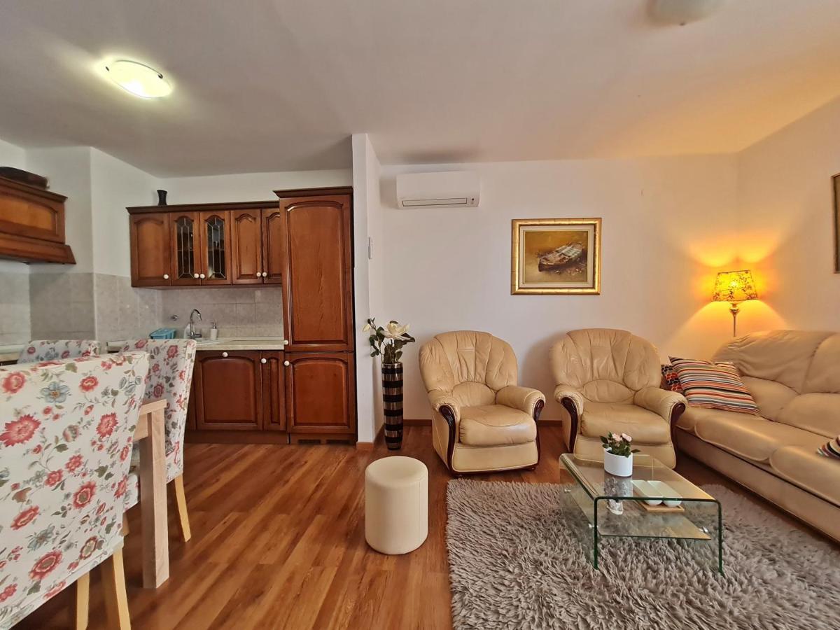 Apartment Nina Marie II Split Exterior foto